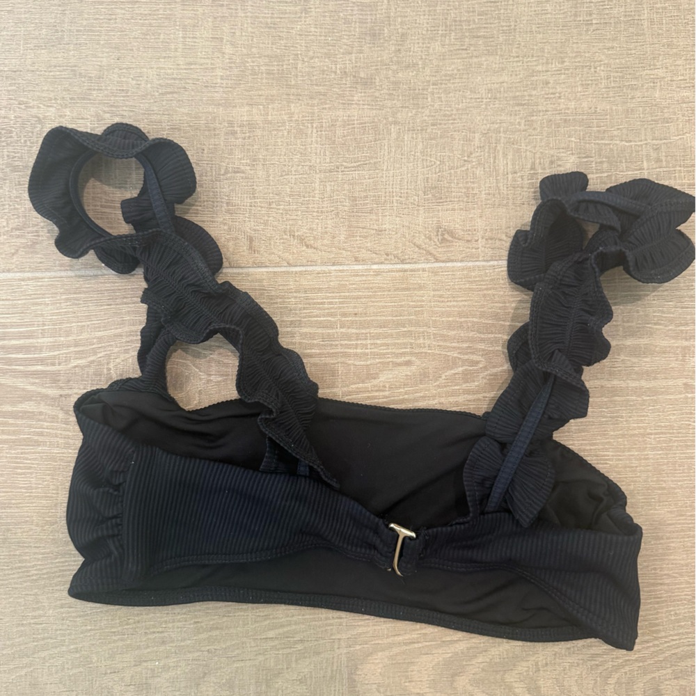 Beach Riot Ruffled Madeline Bikini Top - Picture 4 of 5